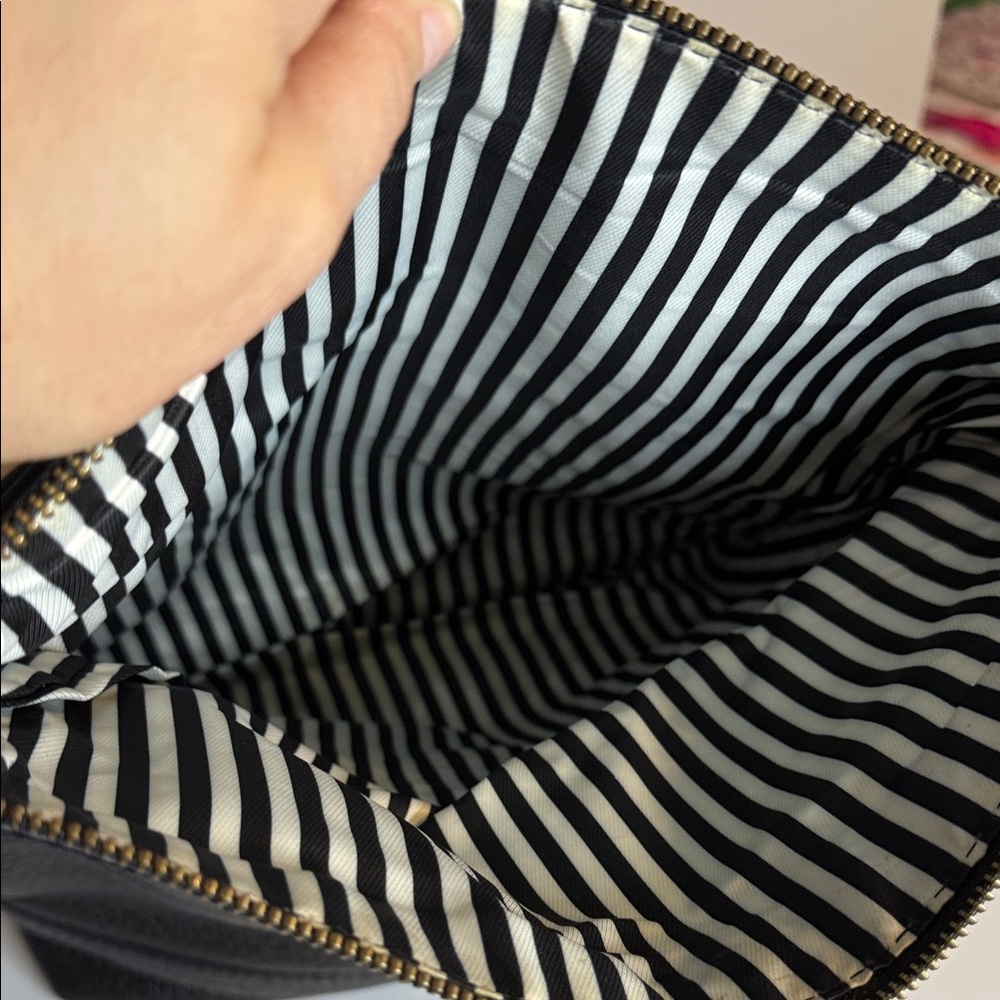 Kate Spade New York Carmen Southport Ave Pebbled Leather Bag - Picture 8 of 12